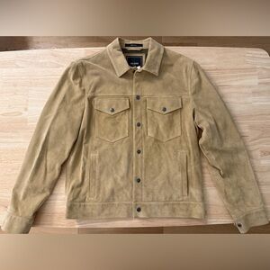 Todd Snyder NWT Men’s Dylan suede trucker jacket size Medium tan cappuccino